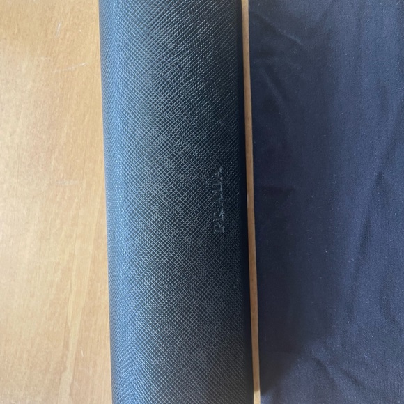 Prada tortoiseshell eyeglasses with Prada cloth and case - Picture 2 of 6